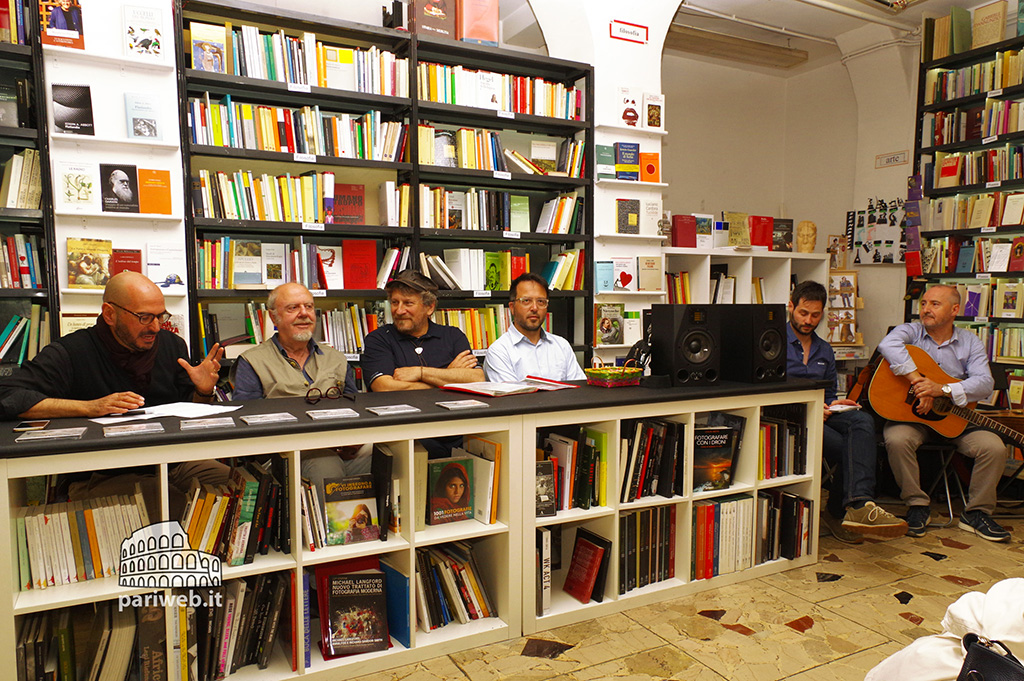 Massimo Liberatori & La Società dei Musici - Presentazione CD "Tratturo Zero" - Roma libreria Odradek Massimo Liberatori & La Società dei Musici - Presentazione CD "Tratturo Zero" - Roma libreria Odradek